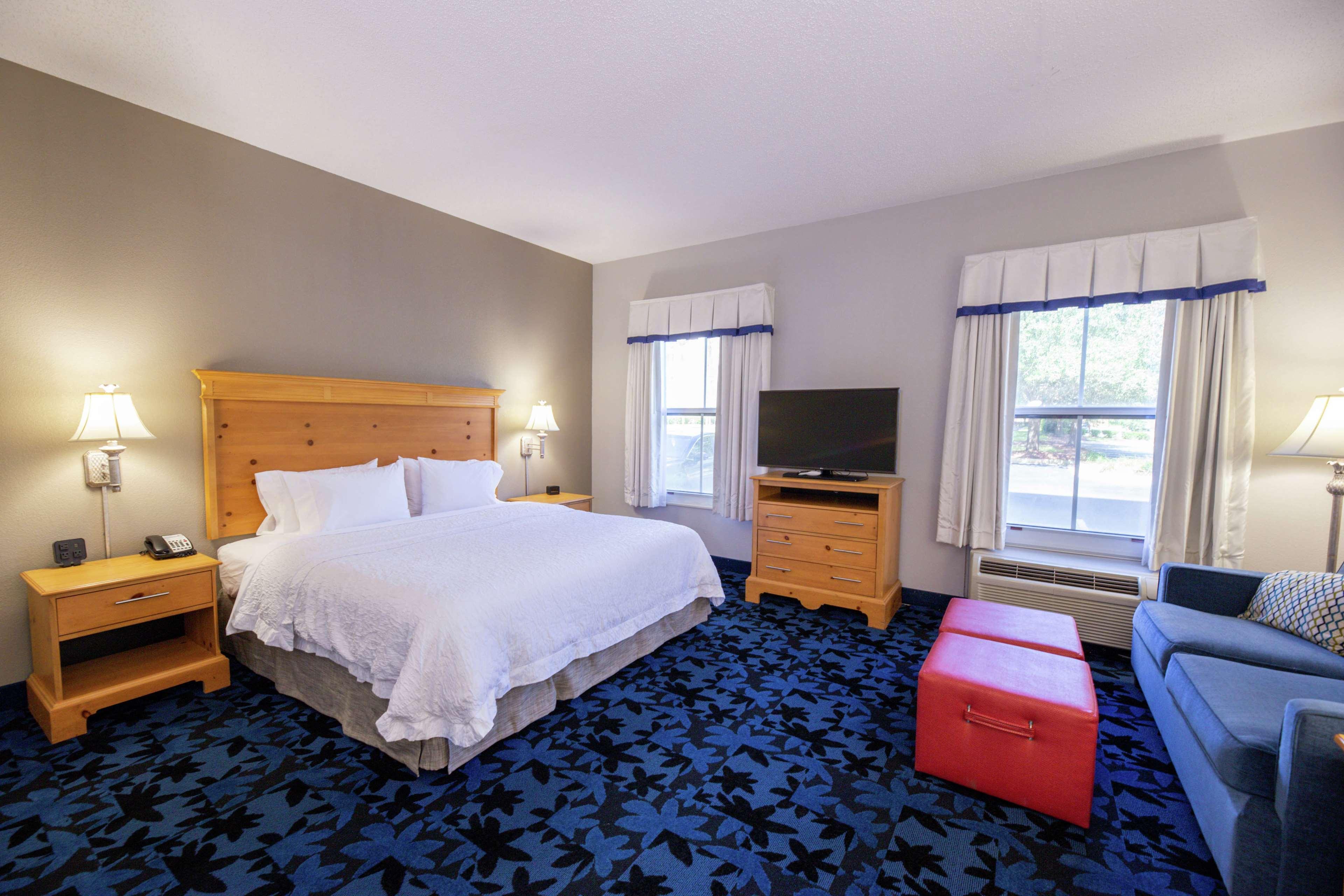 Hampton Inn & Suites Jacksonville Deerwood Park Bagian luar foto