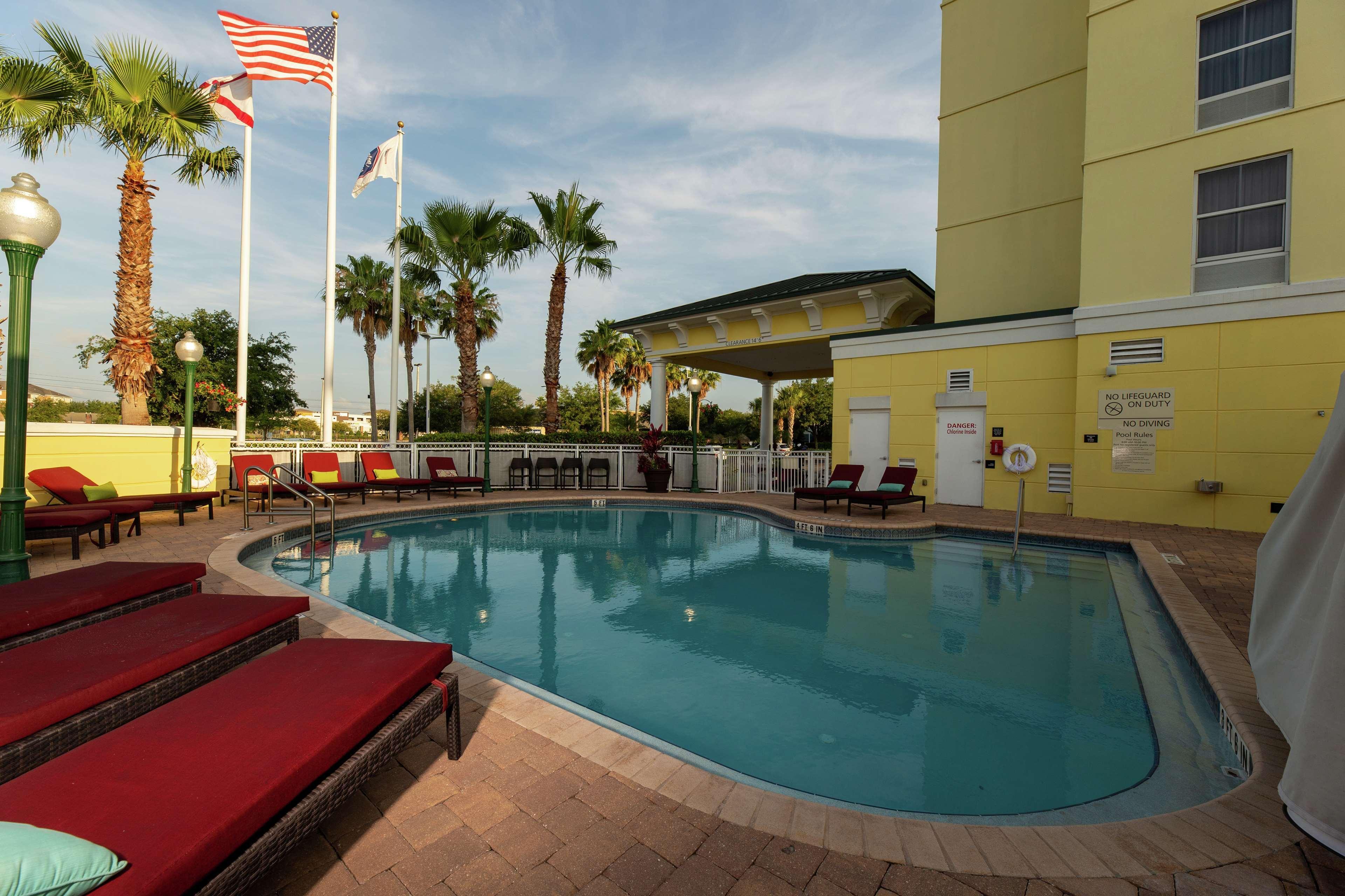 Hampton Inn & Suites Jacksonville Deerwood Park Bagian luar foto