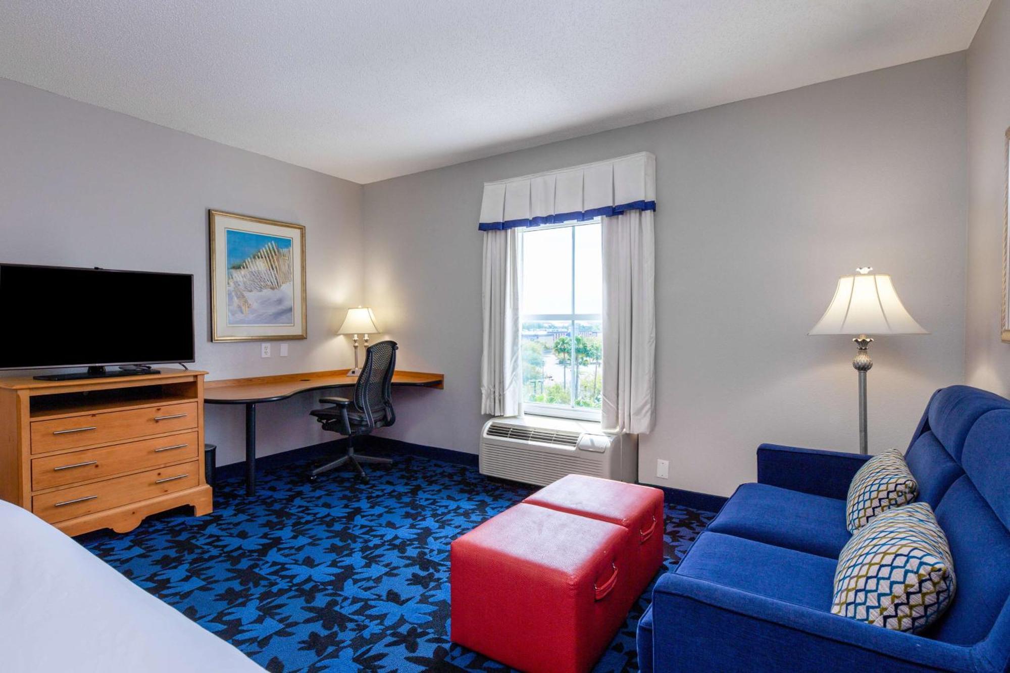 Hampton Inn & Suites Jacksonville Deerwood Park Bagian luar foto